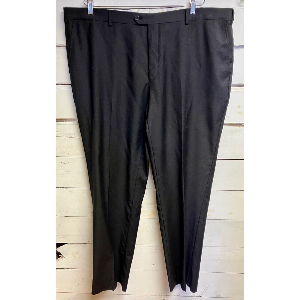 Mantoni Dress Pants Men’s Size 44.